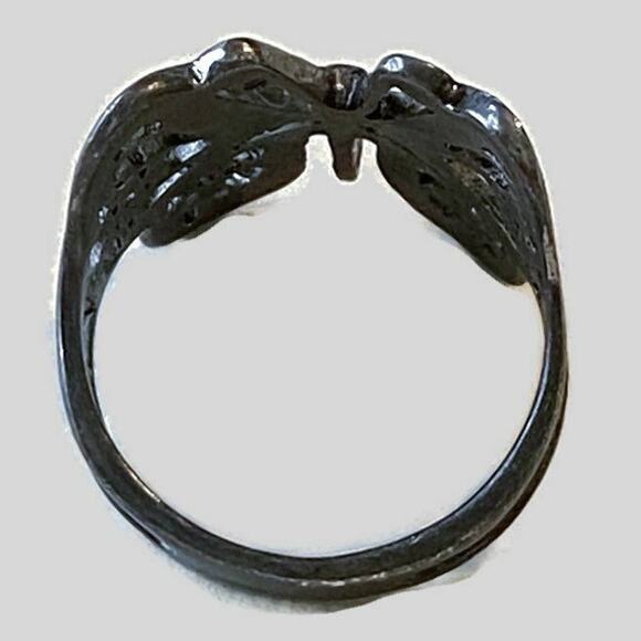 Filigree Butterfly Ring Contemporary Costume Feminine Fairy Goth Unique Original - Picture 5 of 6